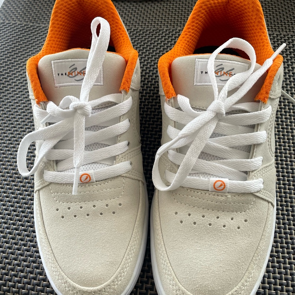 éS Accel Slim x The nine club White and Orange Skate Sneakers Size 9